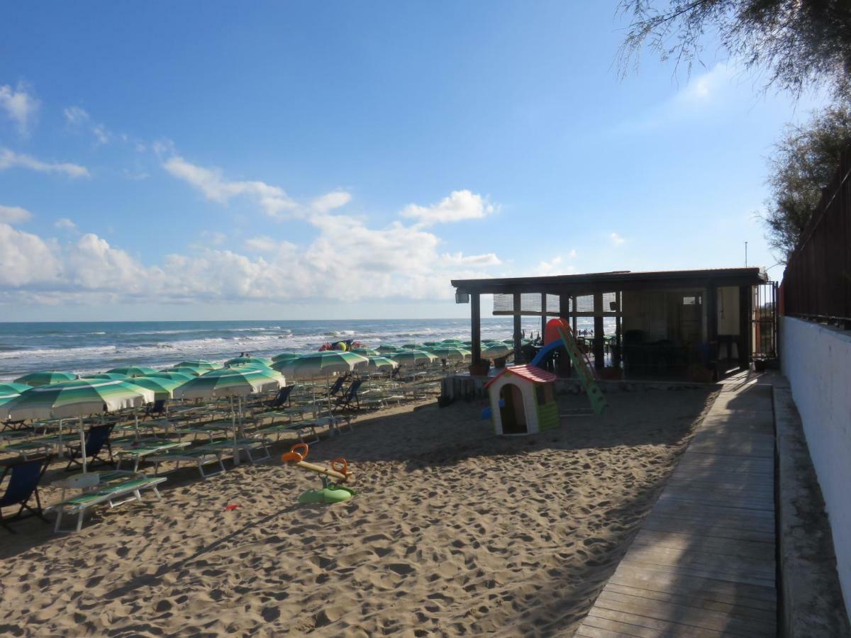 Hotel Centro Turistico La Perla Del Gargano Foce Varano Exterior foto